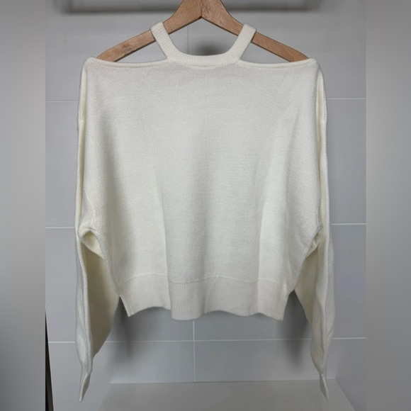 H&M Divided Ivory Cold Shoulder Sweater | Size Medium - Picture 1 of 4